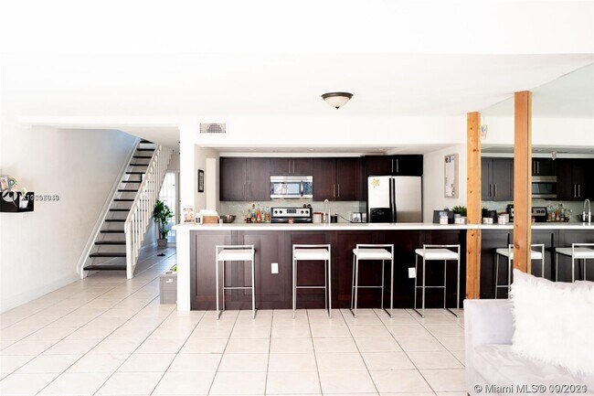 Building Photo - 13350 SW 91st Terrace