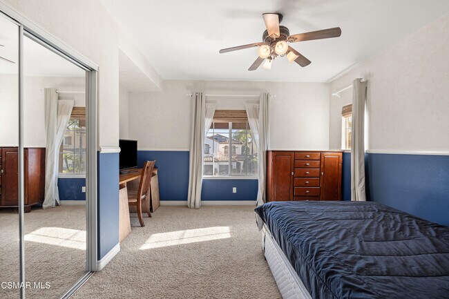 Building Photo - 615 Camino Del Lago