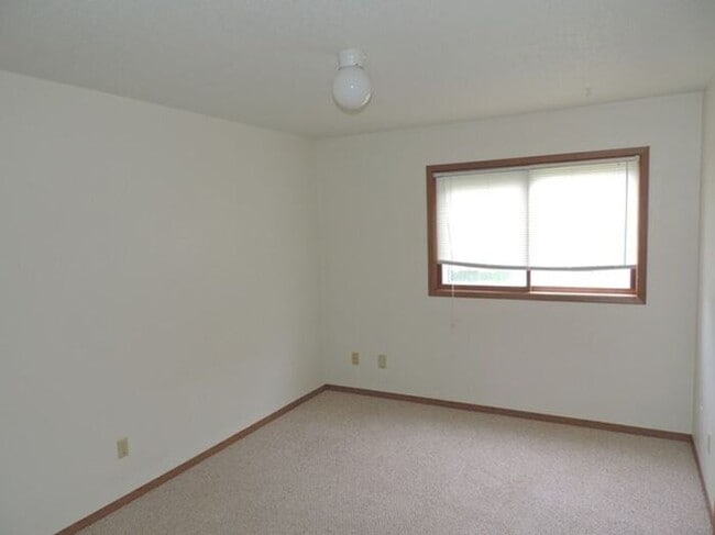 Building Photo - $1,150 | 2 Bedroom, 1 Bathroom Condo | No Pets | Available for August 1st, 2026 Move In!