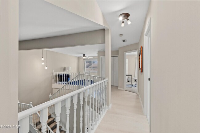 Building Photo - 172 Deer Lake Cir