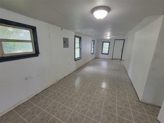 Building Photo - 14052 Railroad Ave