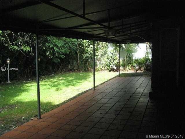 Building Photo - 334 Velarde Ave