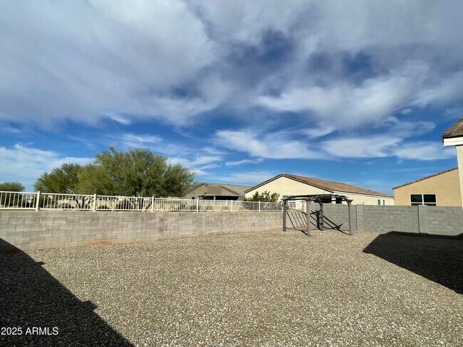 Building Photo - 30976 N Audobon Dr
