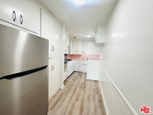 Building Photo - 757 Ocean Ave