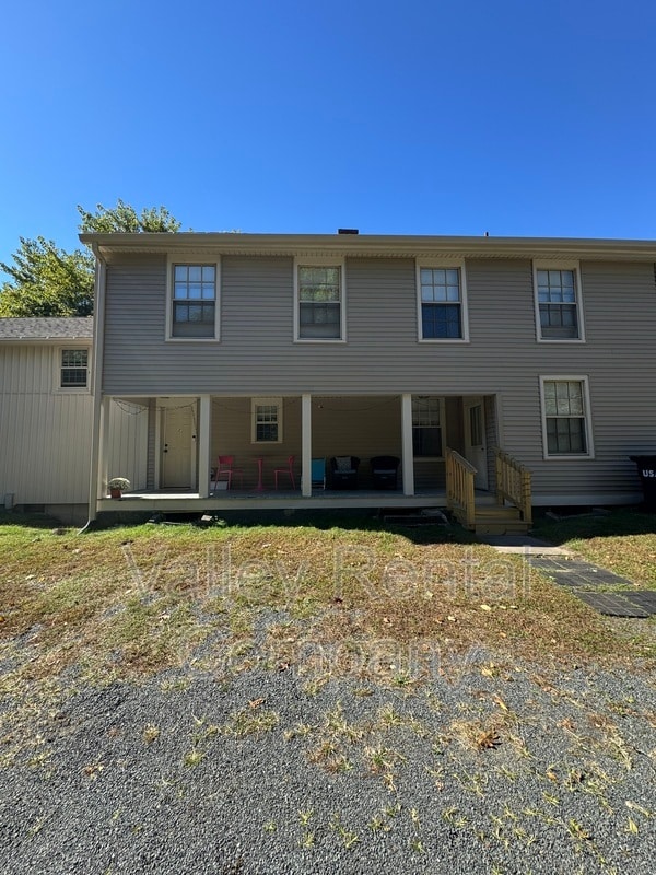 Building Photo - 121 Bay Rd