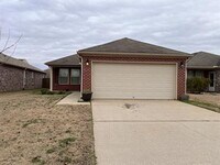 Building Photo - 133 Pitts Griffin Drive