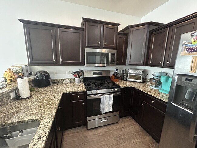 Building Photo - Modern 3BR Home with Garage & Spacious Living – Available July 10th!