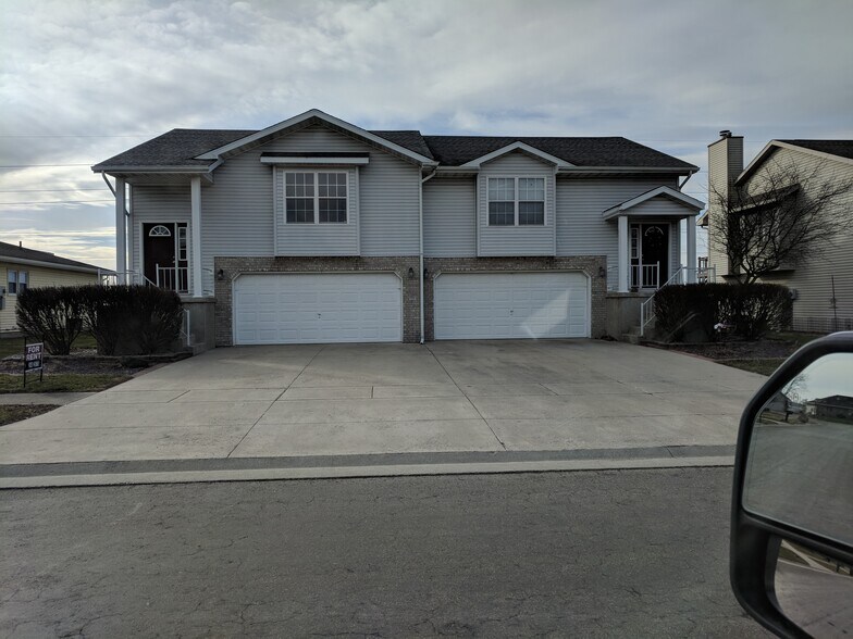 Primary Photo - 115 Arbor Ln
