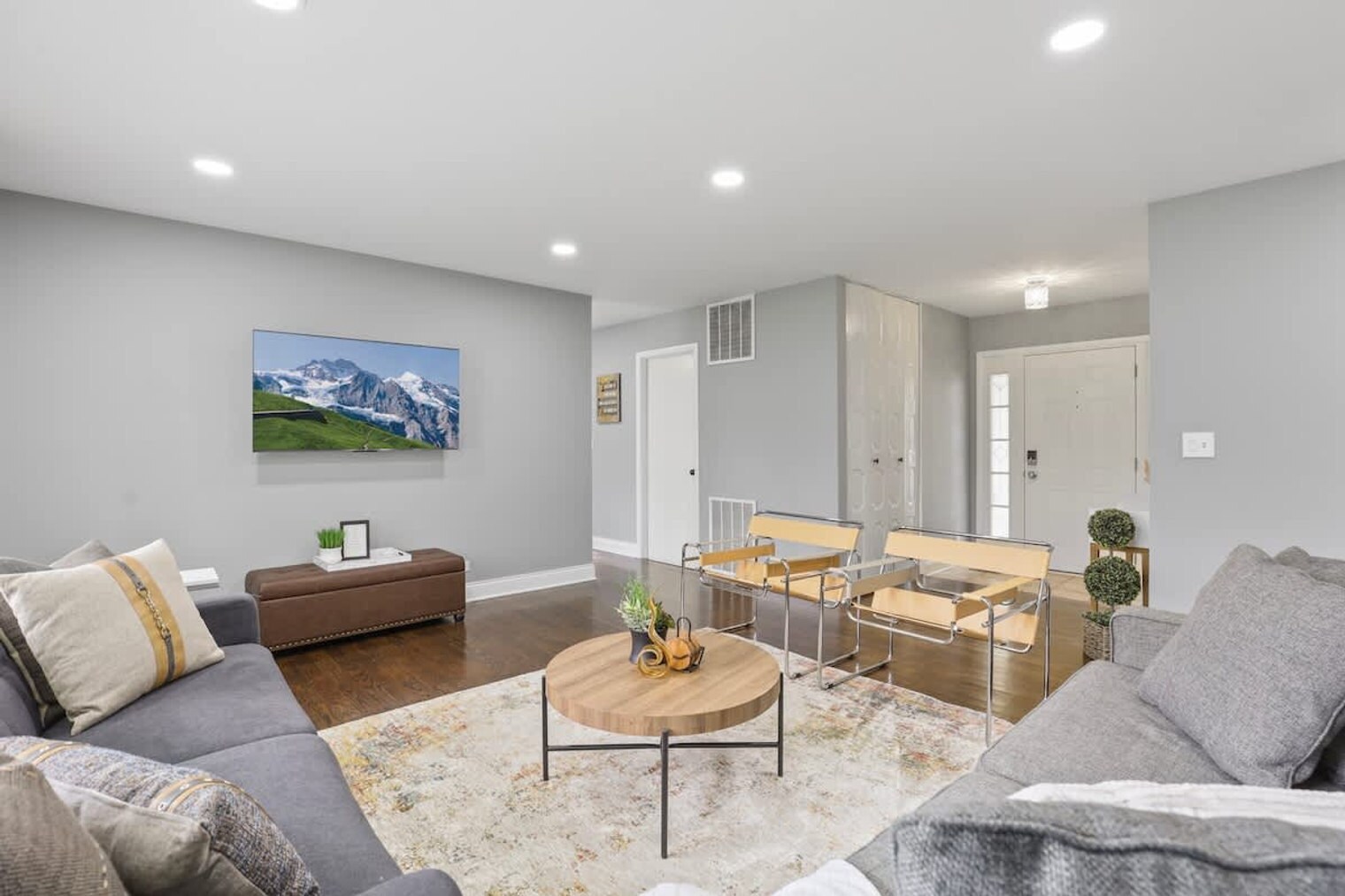 Building Photo - 327 Musial Cir