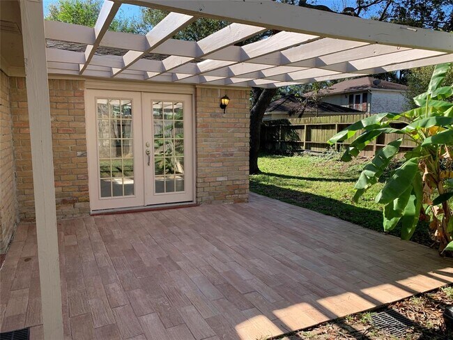 Building Photo - 434 Gentilly Dr