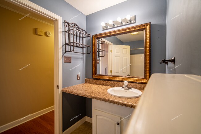 Building Photo - 8709 Olde Colony Trail