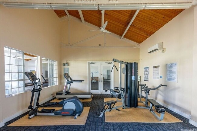 Building Photo - 516 Mananai Pl