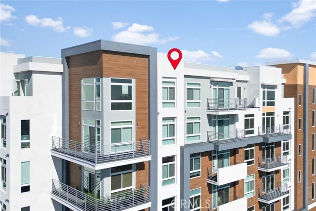 Building Photo - 168 S Monterey St