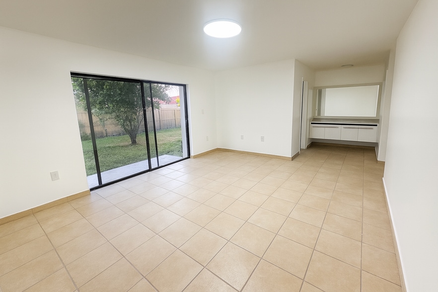 Building Photo - 9972 SW 4th St