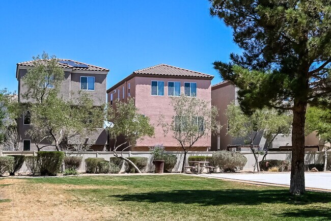 Building Photo - 9511 Leaping Lizard St