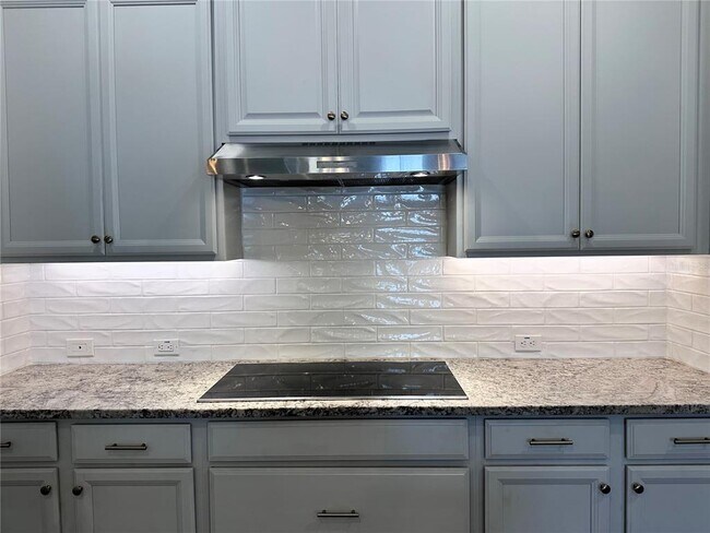 Building Photo - 9319 Richet Pl