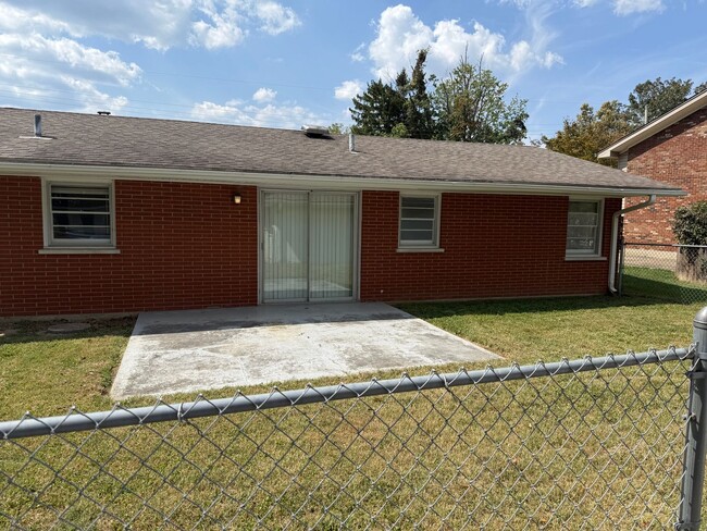 Building Photo - Bullitt County