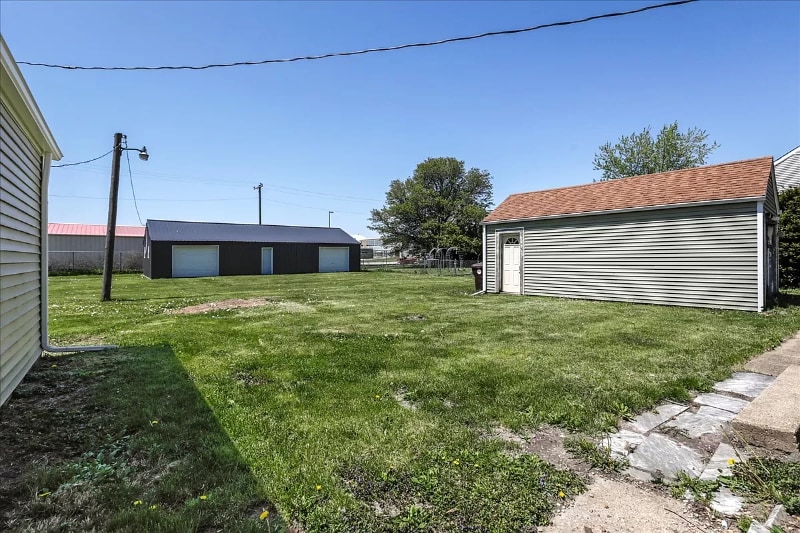 Building Photo - 121 S 25th St