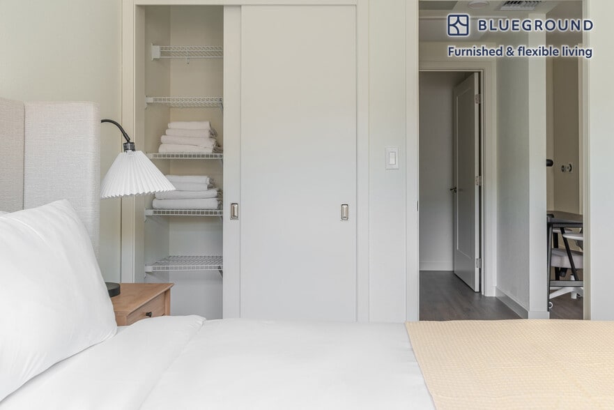 Building Photo - 100 Callan Ave