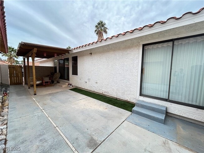 Building Photo - 8429 Dunphy Ct