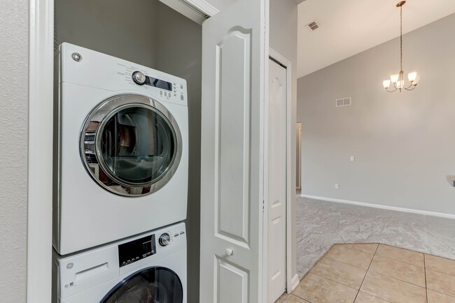 Building Photo - 4982 Key Lime Dr