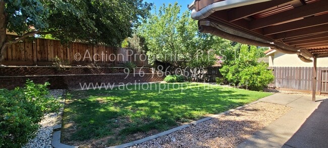 Building Photo - Woodcreek, West Roseville Single Story, , 4 Bed 2 Bath Large yard with Covered Patio and Shed wit...