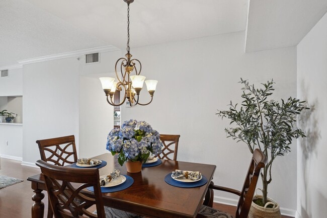 Building Photo - 2880 NE 14th Street Causeway