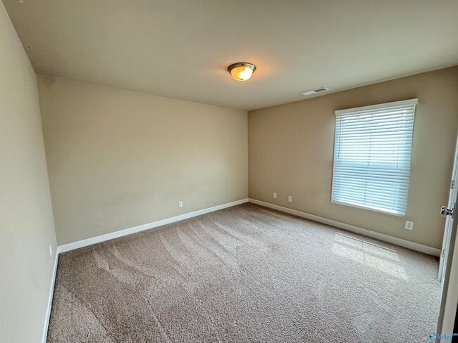 Building Photo - 418 Fern Terrace NW