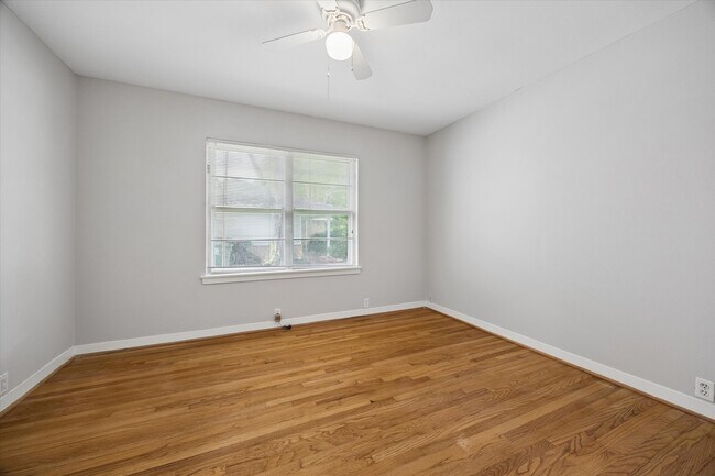 Building Photo - 8511 Bluegate St