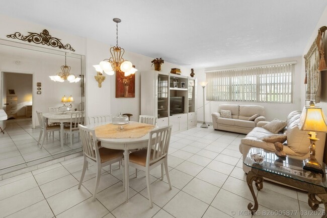 Building Photo - 1333 E Hallandale Beach Blvd