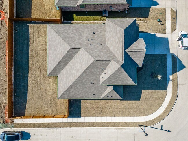 Building Photo - Almost New, Modern Look 4 Bed 3 Bath House...