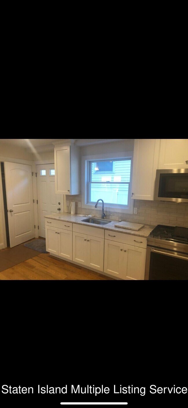 Building Photo - 309 Bryson Ave