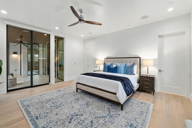 Building Photo - 4811 Timberline Dr