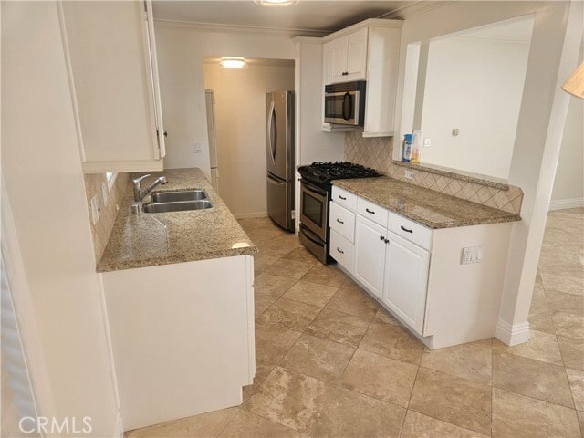 Building Photo - 2426 Silverstrand Ave