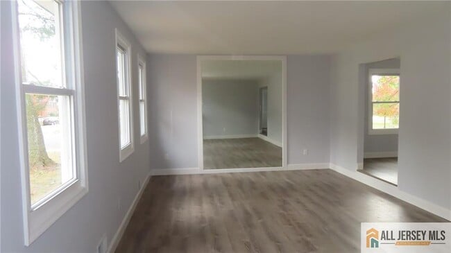 Building Photo - 1 Sturbridge Dr