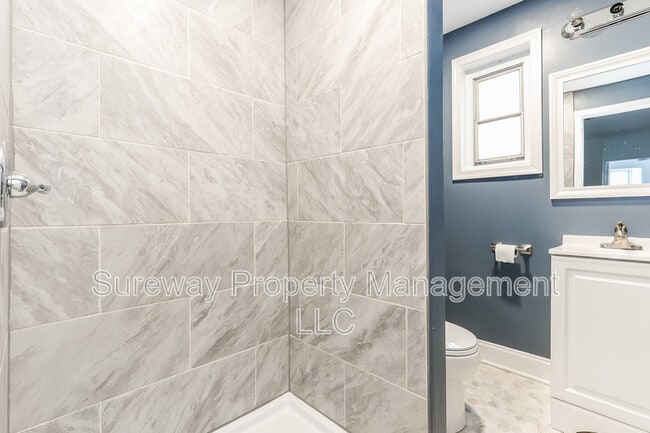 Building Photo - 447 Pusey Ave