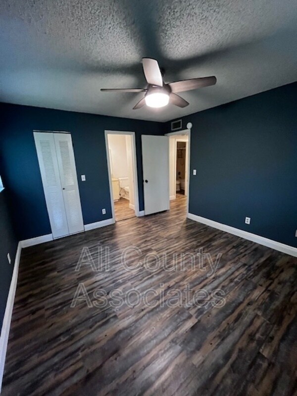 Building Photo - 3277 Fox Chase Cir