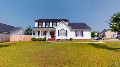 Building Photo - 4 Bedrooms in Sought After Neighborhood & ...