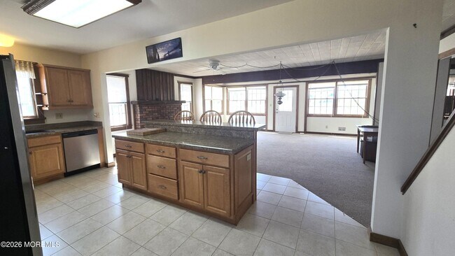 Building Photo - 207 Bay Blvd