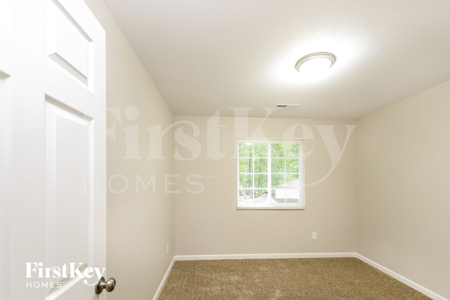 Building Photo - 3813 Shepway Loop