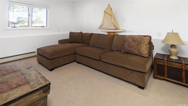 Building Photo - 19 Rogers Ln