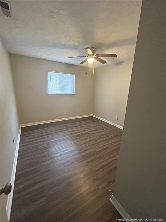 Building Photo - 841 Applewood Ln