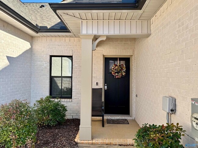 Building Photo - 414 Raleigh Elm Dr