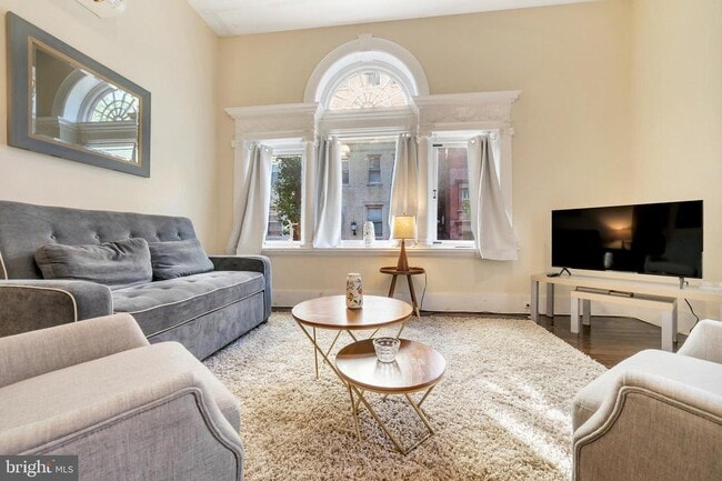 Building Photo - 1836 Delancey St