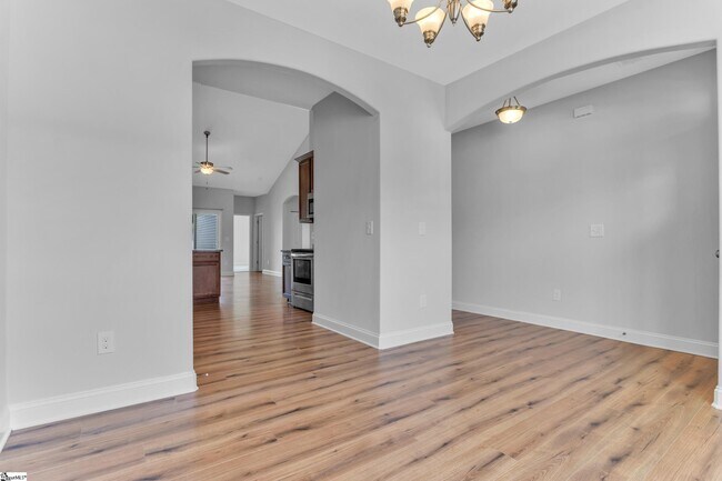 Building Photo - 111 Royal Pine Wy.