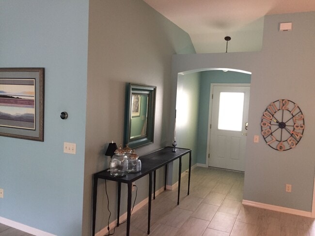 Building Photo - 1434 Loris Loop