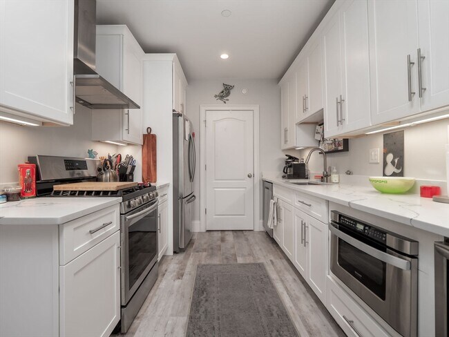 Building Photo - 45 L St