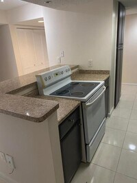 Building Photo - 4541-10 2bedroom/2bath in gated community