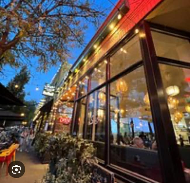 Building Photo - 001 Palm Ave