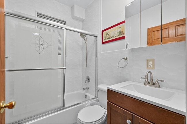 Building Photo - 561 AVENUE E